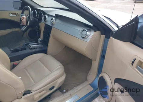 2007 Ford Mustang V6 Deluxe/V6 Premium from USA, damaged, VIN 1ZVHT84N775209261